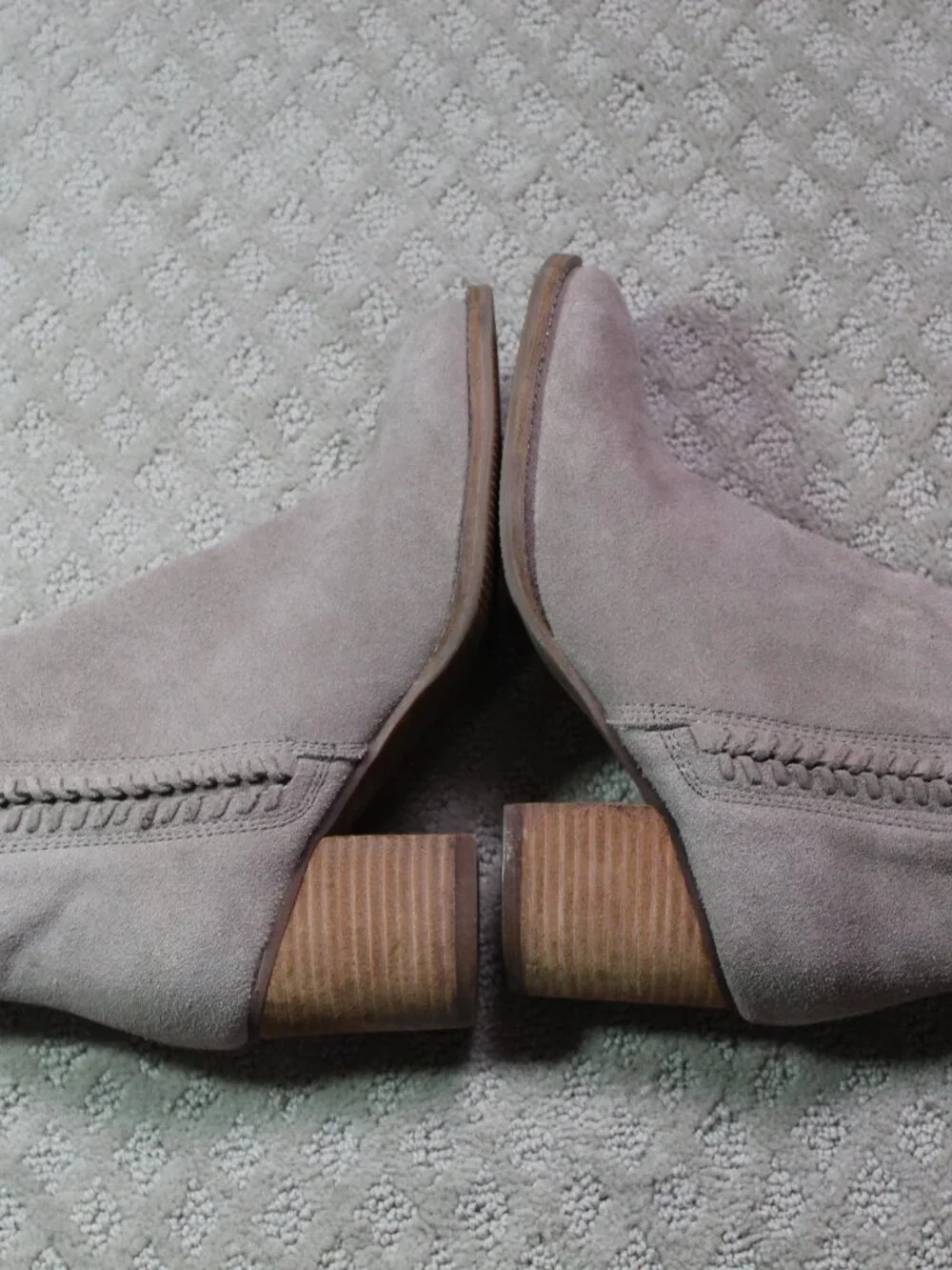 Blondo Size 7.5M Taupe Suede Waterproof Block Heel Ankle Booties